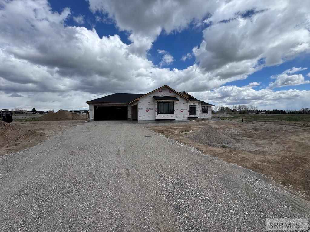 Image 3 of property listing at 317 N 315 W, Blackfoot, ID 83221