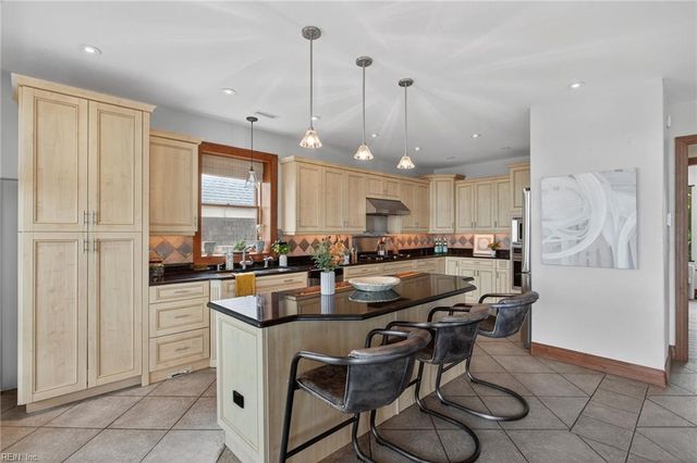 504 W Ocean View AVE, Norfolk, VA 23503