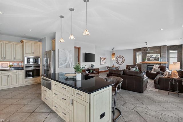 504 W Ocean View AVE, Norfolk, VA 23503