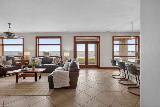 504 W Ocean View AVE, Norfolk, VA 23503