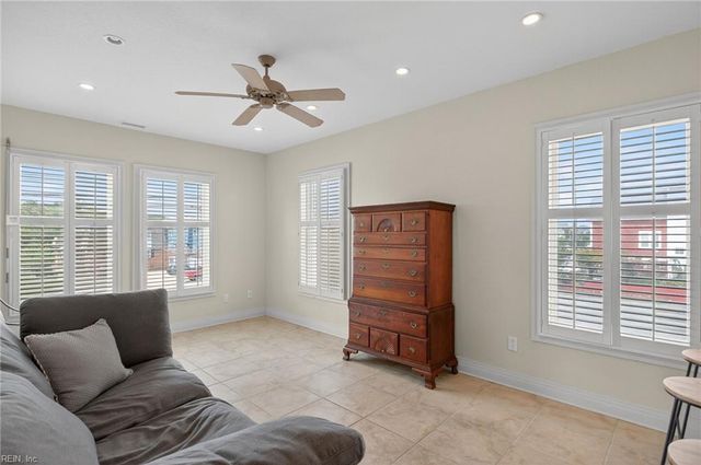 504 W Ocean View AVE, Norfolk, VA 23503