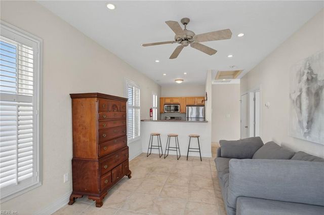 504 W Ocean View AVE, Norfolk, VA 23503