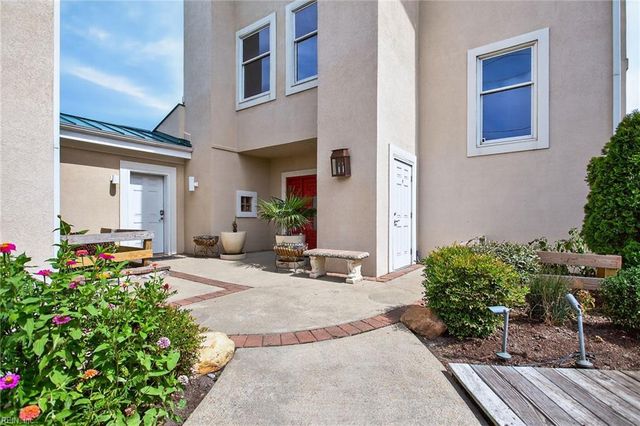 504 W Ocean View AVE, Norfolk, VA 23503