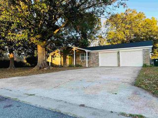 10 Selborne Pl, Pensacola, FL 32506