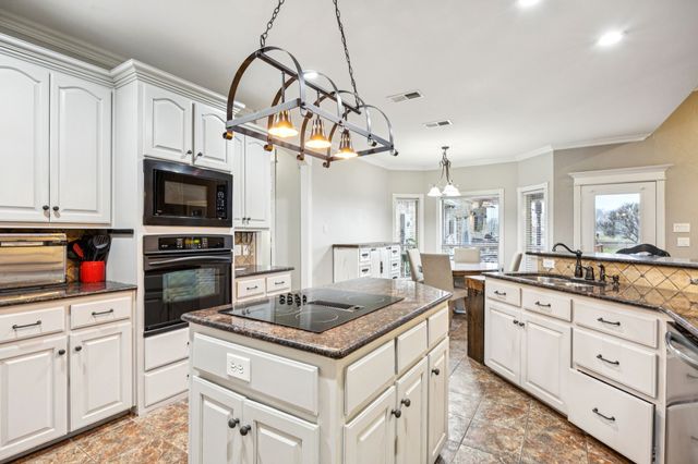 6162 Graham Point, Royse City, TX 75189