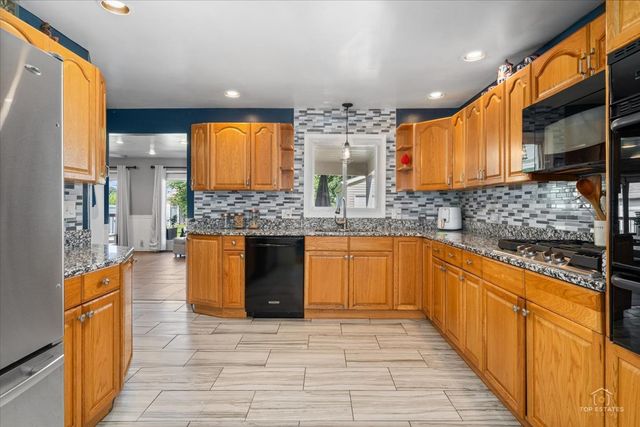 2405 Sarah Street, Franklin Park, IL 60131