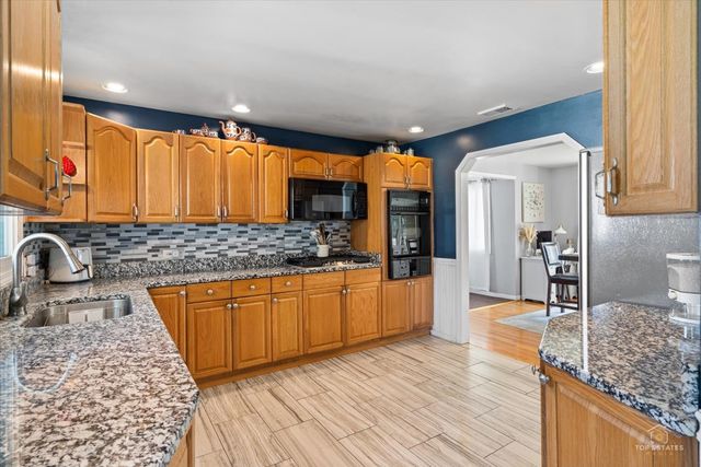 2405 Sarah Street, Franklin Park, IL 60131