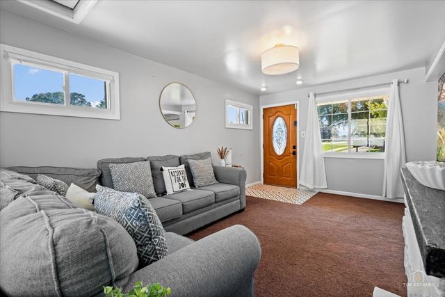 2405 Sarah Street, Franklin Park, IL 60131