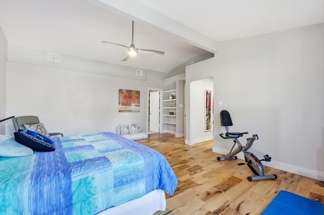 107 Highland Lake Drive, Highland Village, TX 75077