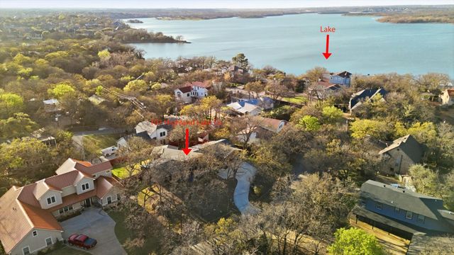 107 Highland Lake Drive, Highland Village, TX 75077