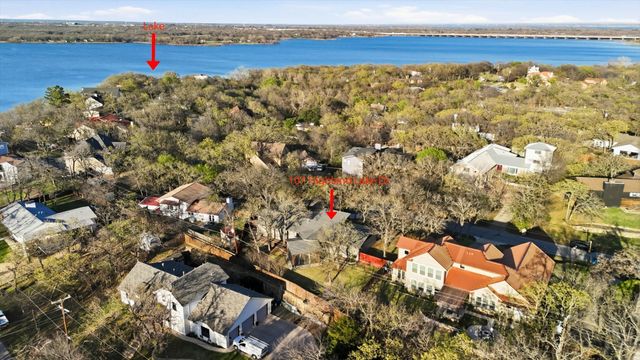 107 Highland Lake Drive, Highland Village, TX 75077