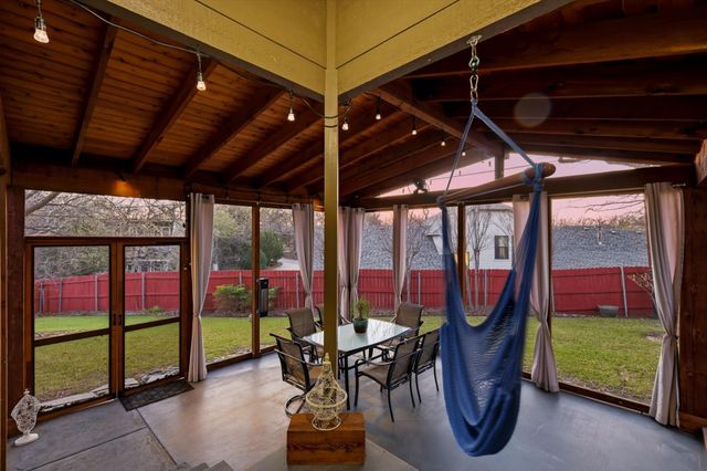 107 Highland Lake Drive, Highland Village, TX 75077