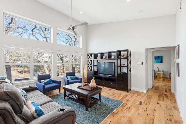 107 Highland Lake Drive, Highland Village, TX 75077