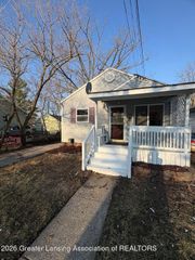 1633 Illinois Avenue, Lansing, MI 48906