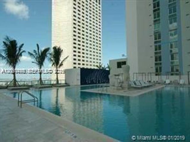 325 S Biscayne Blvd 2824, Miami, FL 33131
