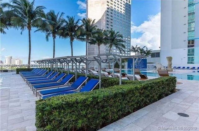 325 S Biscayne Blvd 2824, Miami, FL 33131