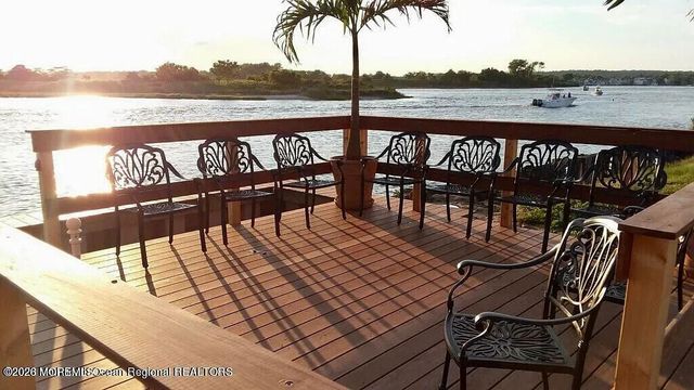 1382 Ocean Avenue 9-A, Sea Bright, NJ 07760