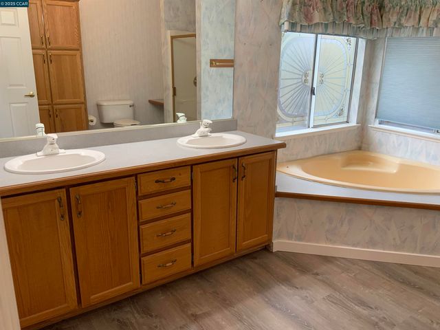 1800 Strasbourg Ln., Antioch, CA 94509