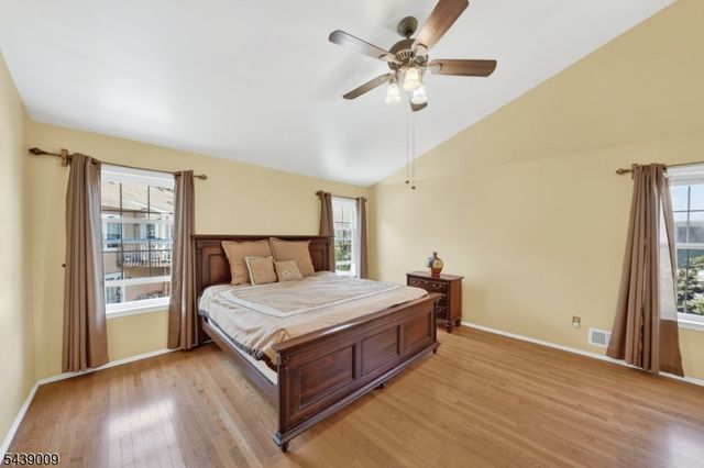 31 Spruce Hollow Dr, Howell Twp., NJ 07731