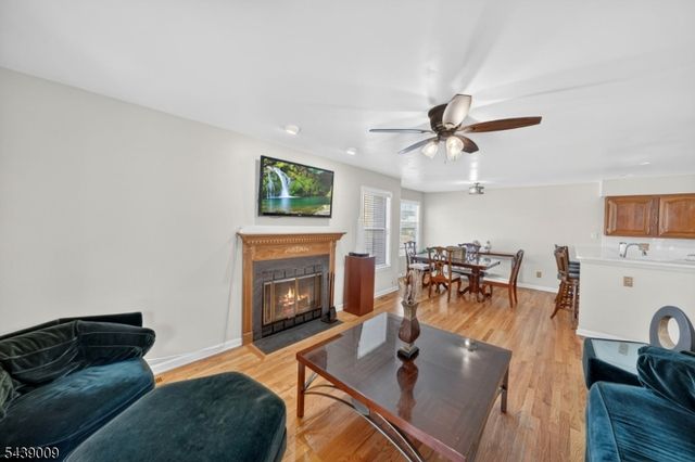 31 Spruce Hollow Dr, Howell Twp., NJ 07731