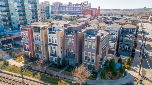 1348 Arch Place, Dallas, TX 75215