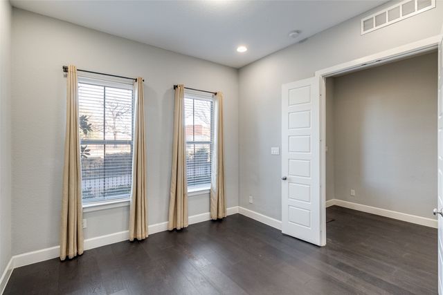 1348 Arch Place, Dallas, TX 75215