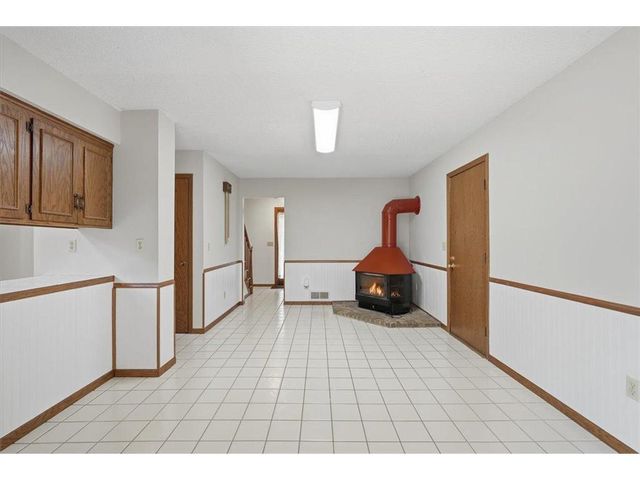 454 Oday Street, Maplewood, MN 55119