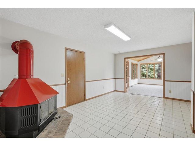 454 Oday Street, Maplewood, MN 55119