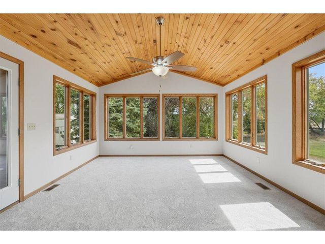 454 Oday Street, Maplewood, MN 55119