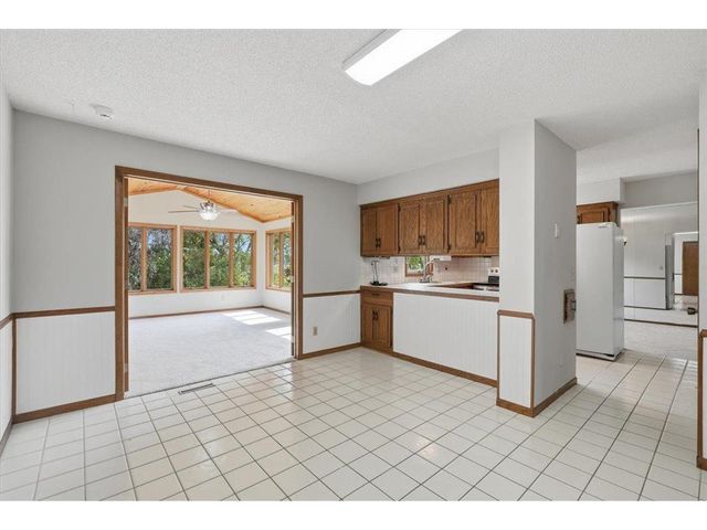 454 Oday Street, Maplewood, MN 55119