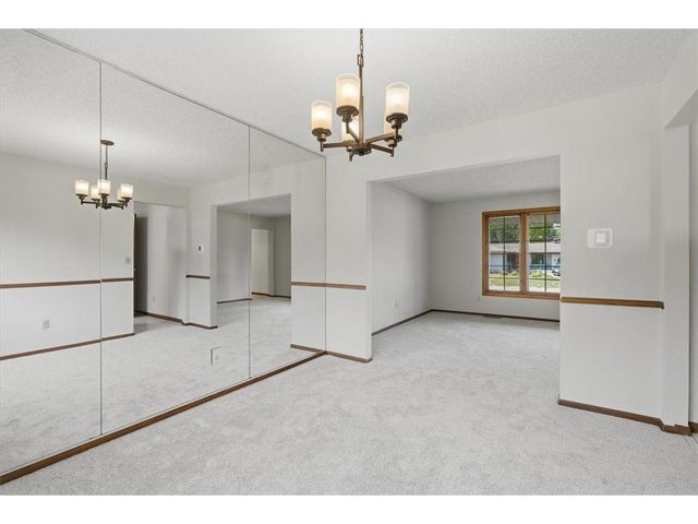 454 Oday Street, Maplewood, MN 55119