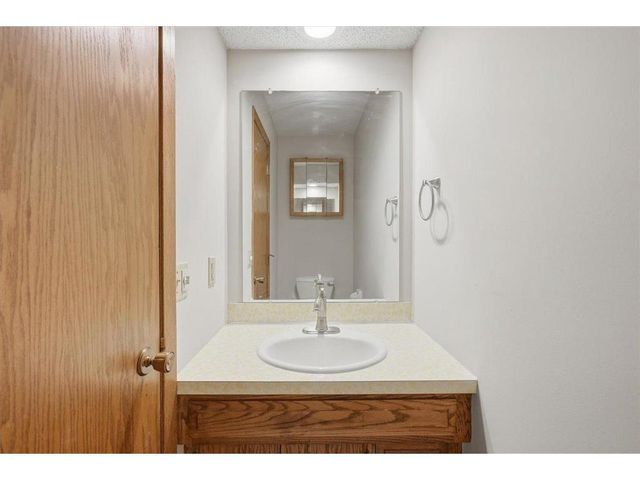 454 Oday Street, Maplewood, MN 55119