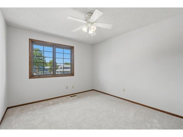 454 Oday Street, Maplewood, MN 55119