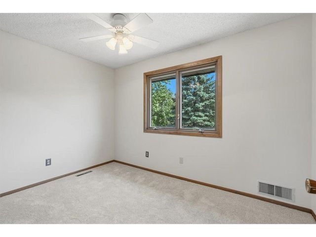 454 Oday Street, Maplewood, MN 55119