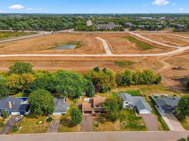 454 Oday Street, Maplewood, MN 55119