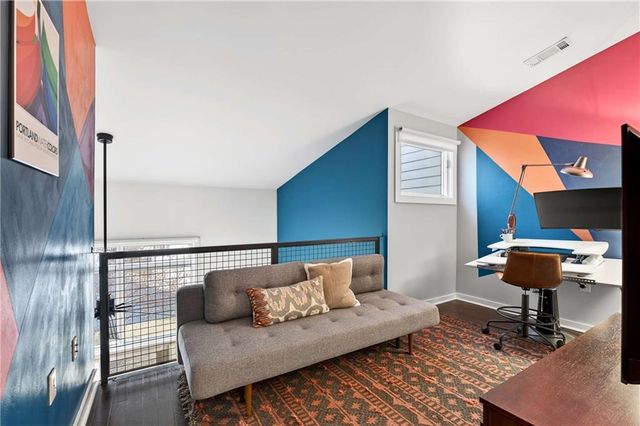 1376 Stirling Circle NW, Atlanta, GA 30318