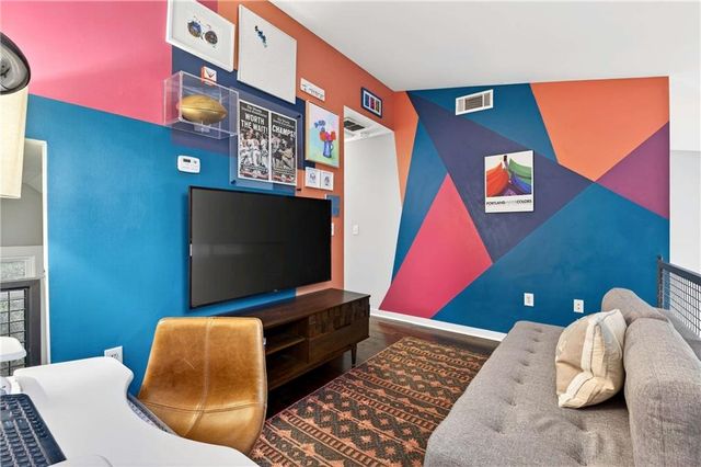 1376 Stirling Circle NW, Atlanta, GA 30318