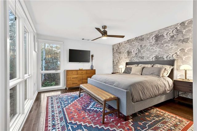 1376 Stirling Circle NW, Atlanta, GA 30318