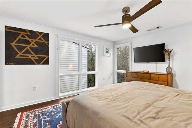 1376 Stirling Circle NW, Atlanta, GA 30318