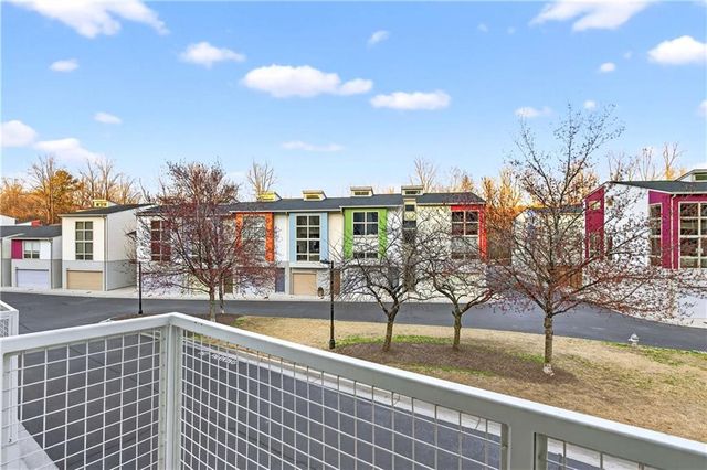 1376 Stirling Circle NW, Atlanta, GA 30318