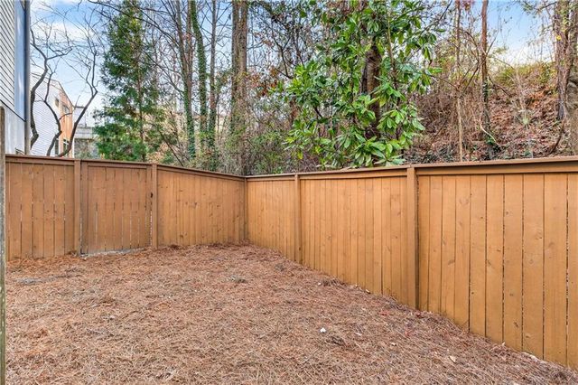 1376 Stirling Circle NW, Atlanta, GA 30318