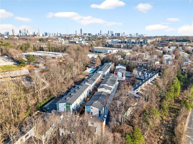 1376 Stirling Circle NW, Atlanta, GA 30318