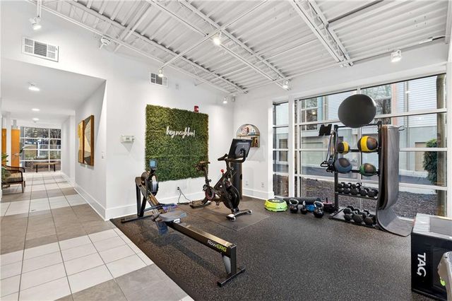 1376 Stirling Circle NW, Atlanta, GA 30318