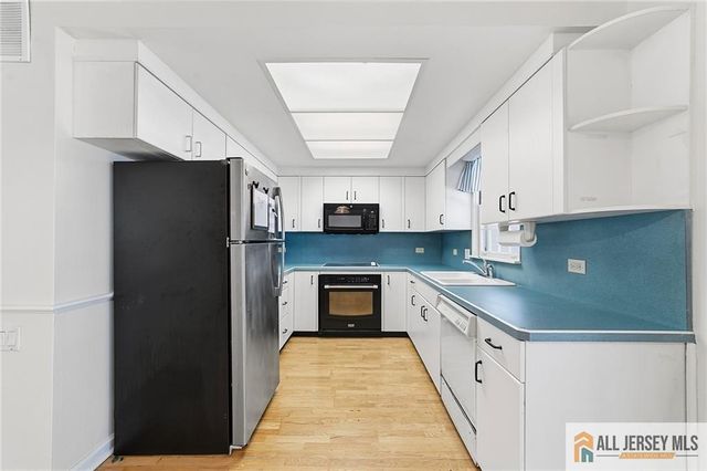 13 Sussex Way C, Monroe, NJ 08831