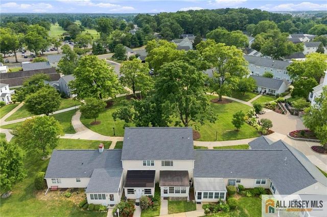 13 Sussex Way C, Monroe, NJ 08831