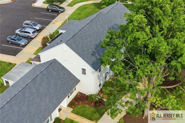 13 Sussex Way C, Monroe, NJ 08831