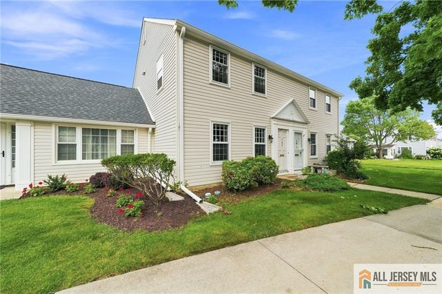 13 Sussex Way C, Monroe, NJ 08831