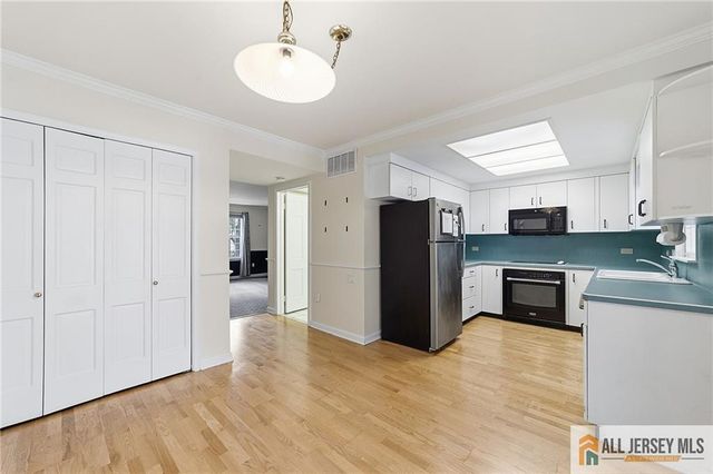 13 Sussex Way C, Monroe, NJ 08831