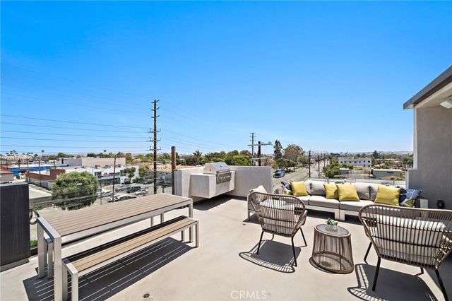 3859 S. Centinela Avenue, Los Angeles, CA 90066