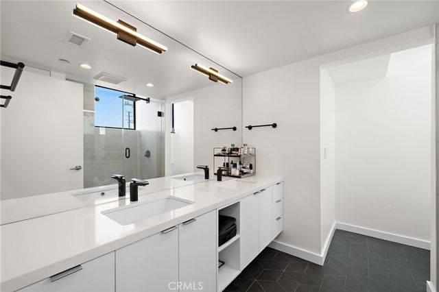 3859 S. Centinela Avenue, Los Angeles, CA 90066